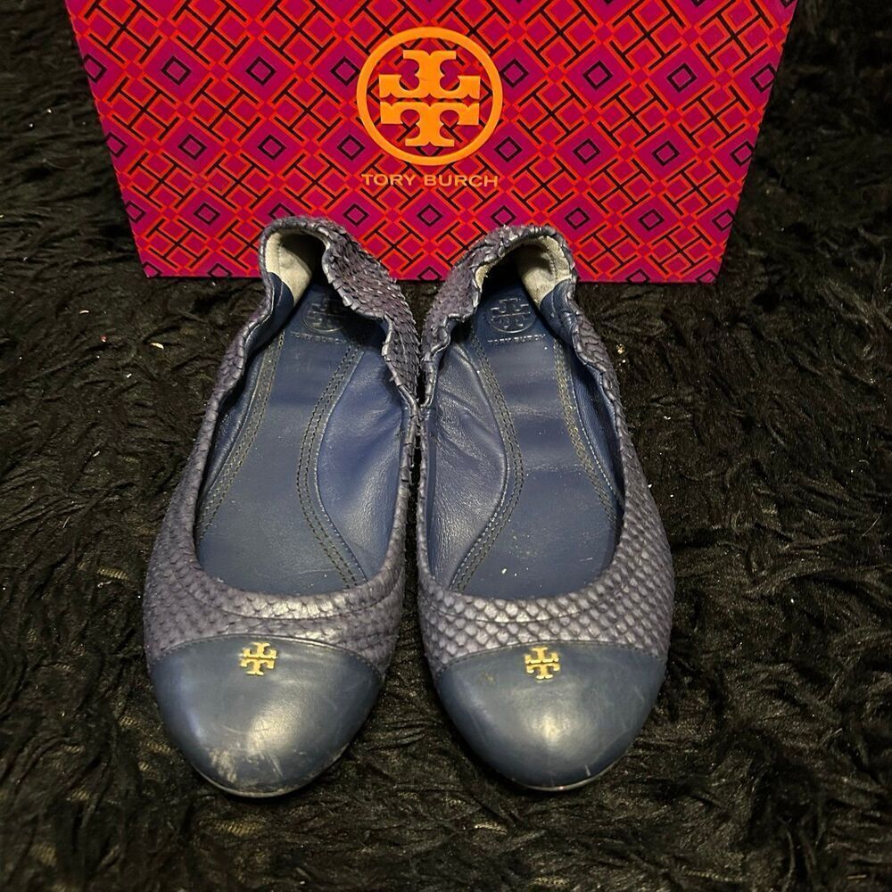 TORY BURCH TB gold logo blue leather flats shoes women’s 7.5 Preowned